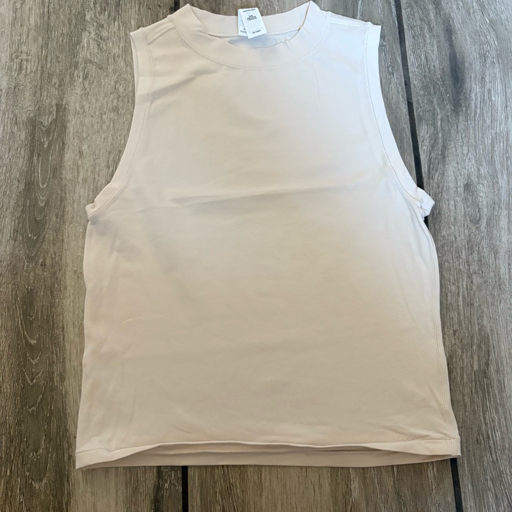 Yogalicious Cream Muscle Tee